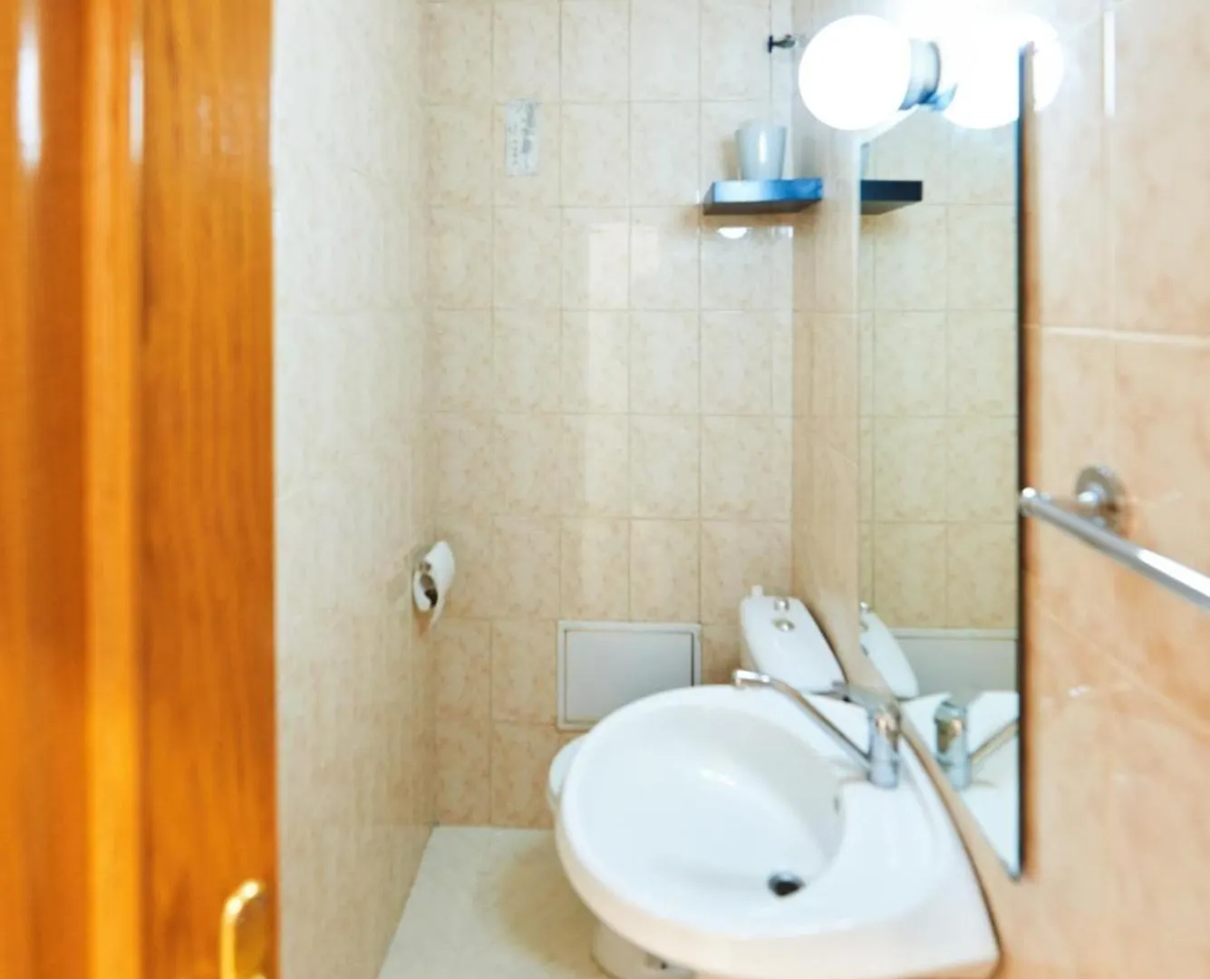 Apartment Lazynest - Central 2Br Apt Near Piata Alba Iulia Bucharest