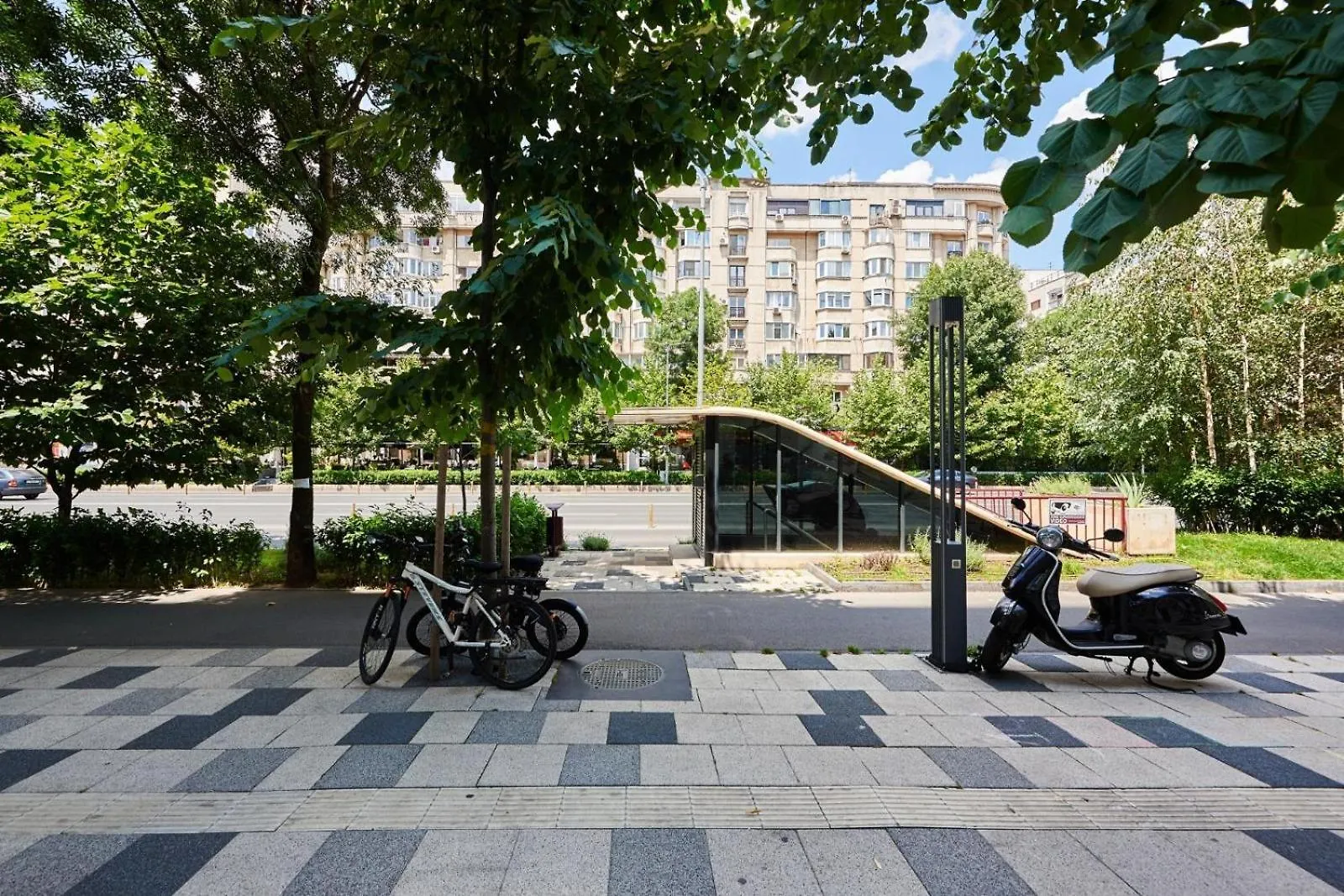 Apartment Lazynest - Central 2Br Apt Near Piata Alba Iulia Bucharest