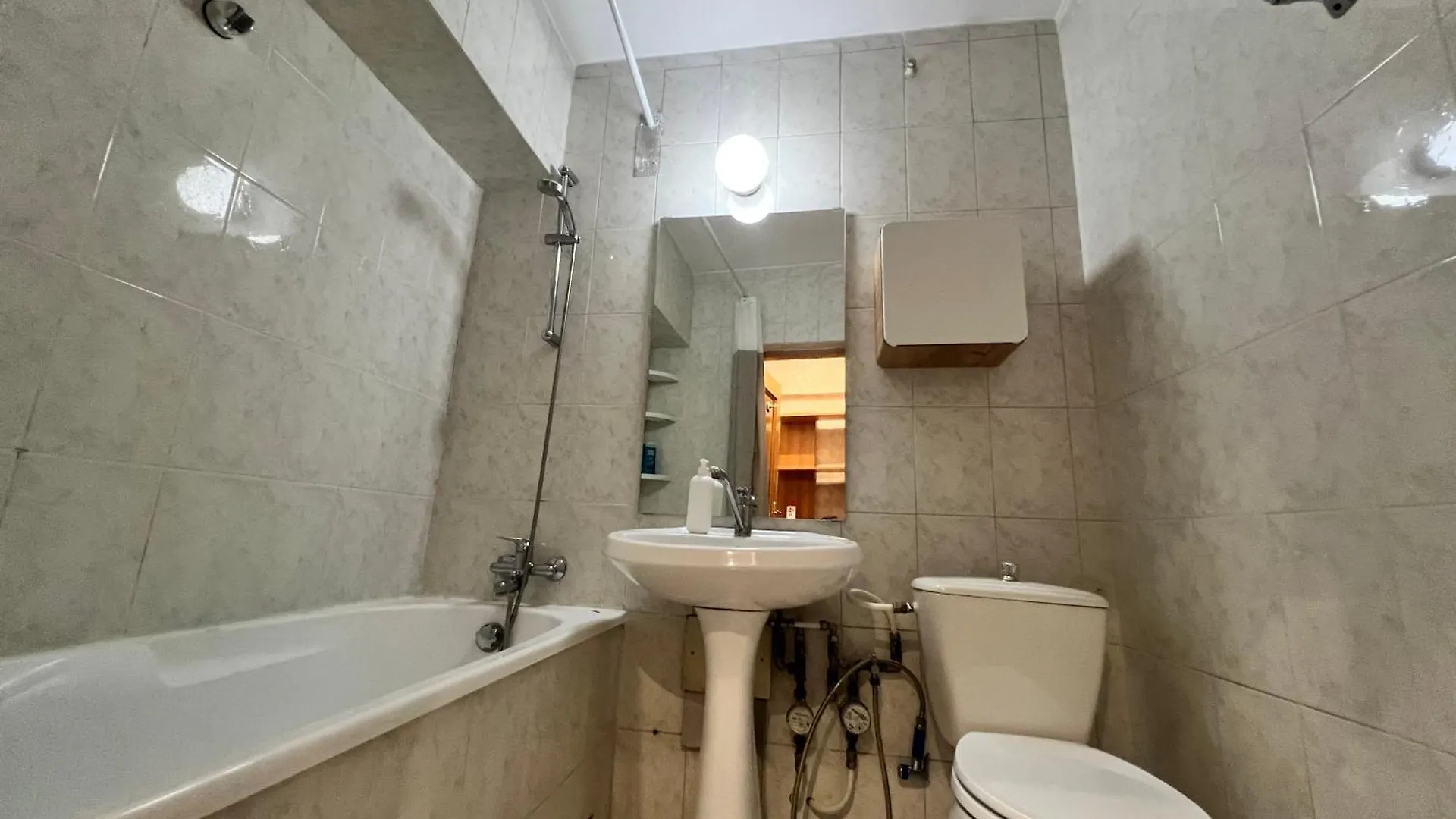 Lazynest - Central 2Br Apt Near Piata Alba Iulia Bucharest