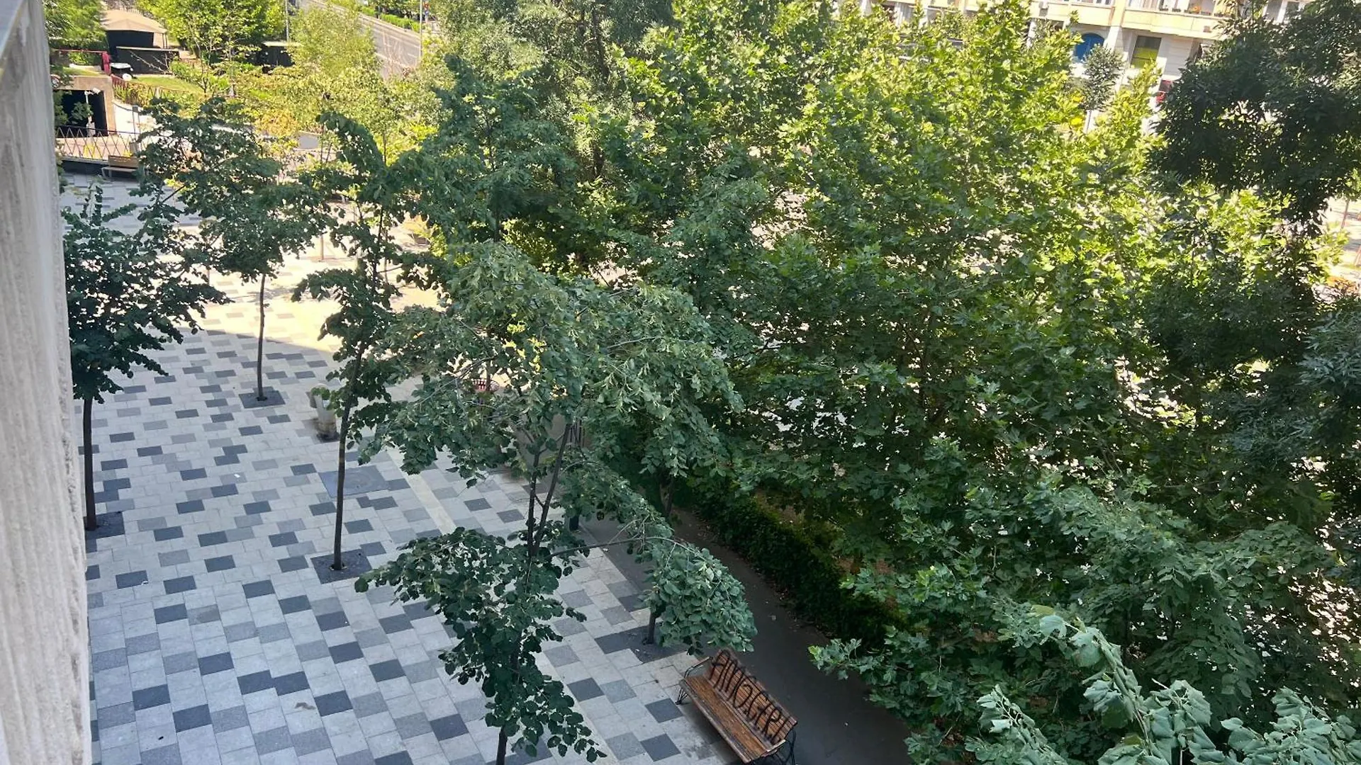Lazynest - Central 2Br Apt Near Piata Alba Iulia Bucharest Apartment