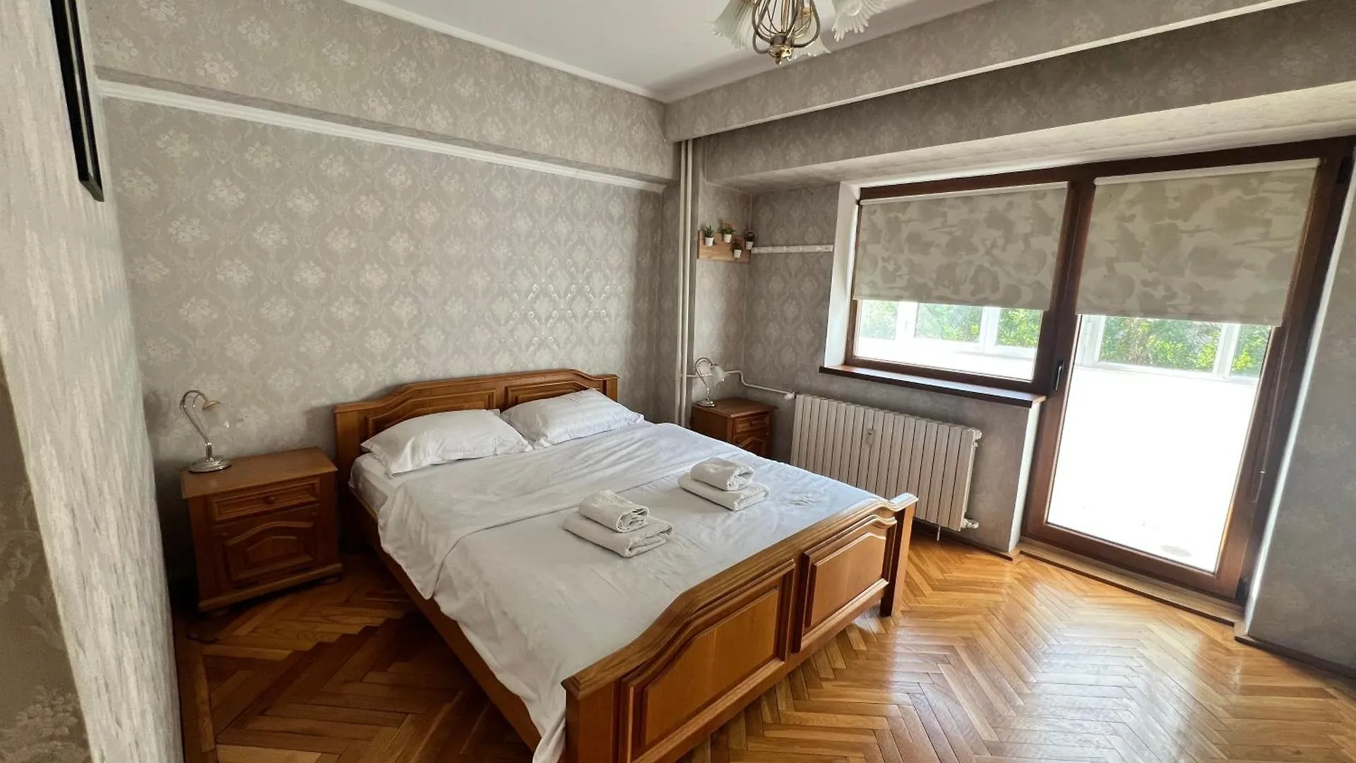 Apartment Lazynest - Central 2Br Apt Near Piata Alba Iulia Bucharest
